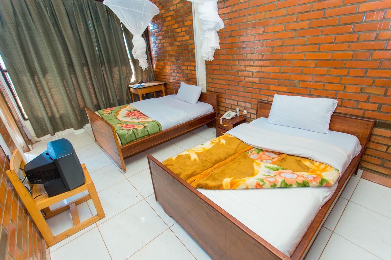 Heart Land Hotel คิกาลี ภายนอก รูปภาพ